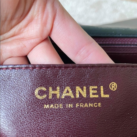 Chanel maxi flap. Retail for over $10k. Auth card and Chanel bag included - Picture 6 of 9
